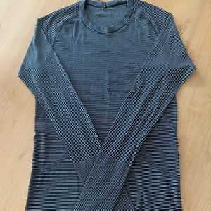 Lululemon long sleeve crew